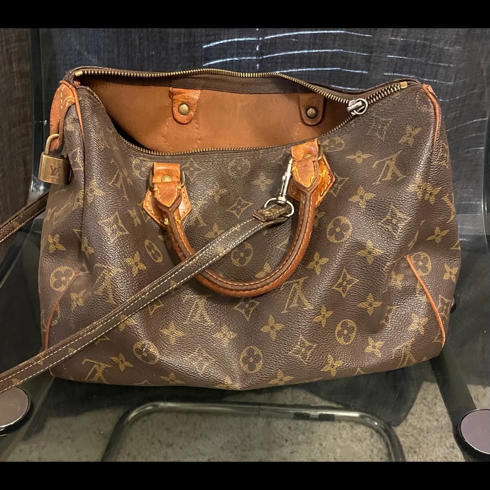 Authentic Vintage Louis Vuitton Speedy with Cross Body Strap